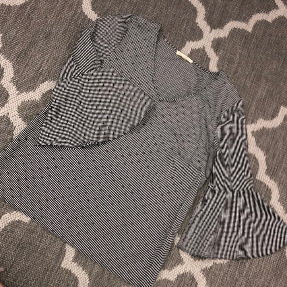 Ruffles 3/4 sleeve top